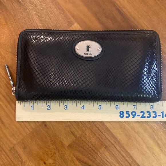 Fossil wallet - Picture 1 of 8